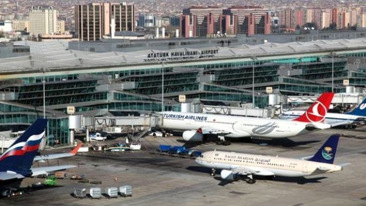 İstanbul Havalimanı'na taşınma ertelendi