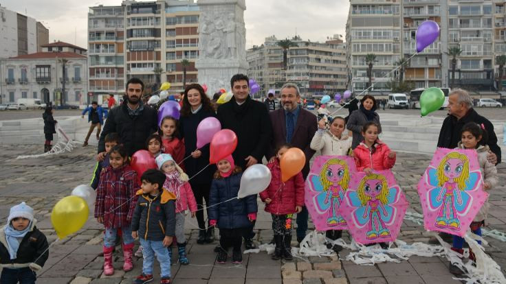 İzmir'de insan hakları şenliği