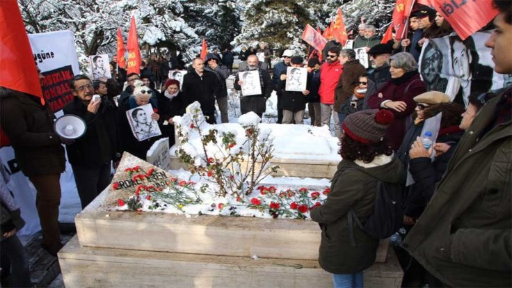 Erdal Eren Ankara'da mezarı başında anıldı