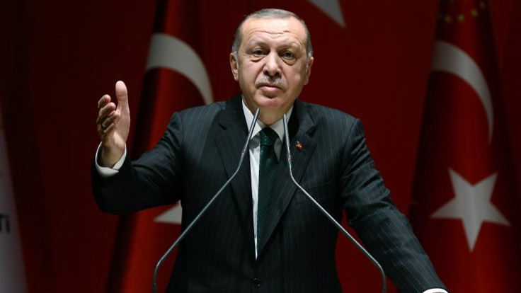 Erdoğan'dan 'Teşkilatlar gözden geçirilsin' uyarısı