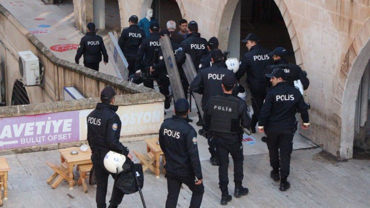 Şanlıurfa'da HDP üyesi 40 kişi gözaltına alındı