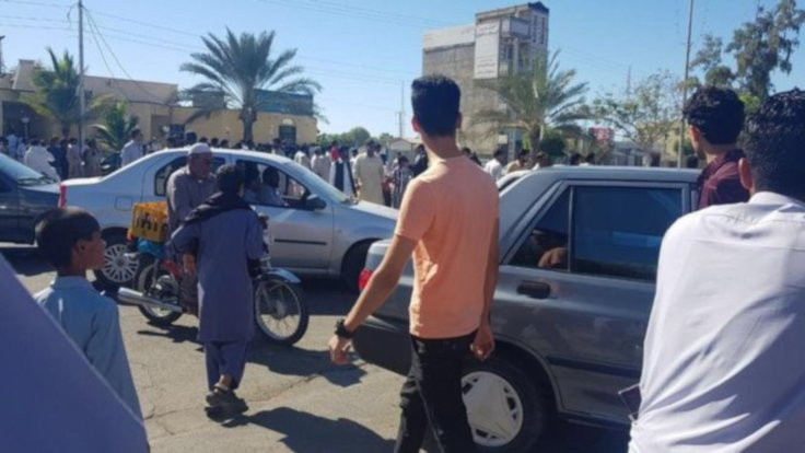 İran'da bomba yüklü araçla saldırı