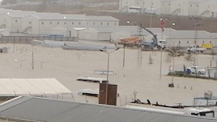 İstanbul Havalimanı şantiye alanını su bastı