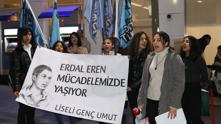 Erdal Eren idam edilişinin yıl dönümünde İzmir’de anıldı