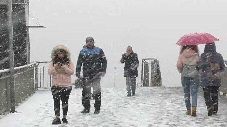 Ankara ve İstanbul'da kar yağışı