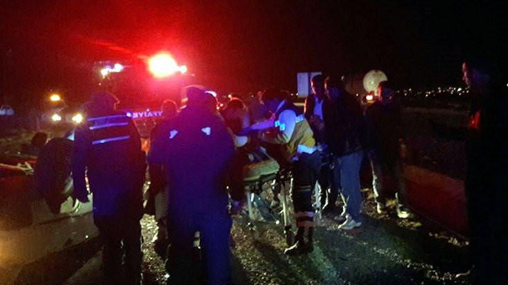 Takla atan araçta sürücü öldü, eşi ve kız çocuğu yaralandı