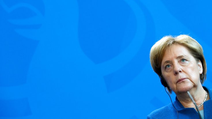 Merkel tarifeli uçakla Arjantin'e ulaştı