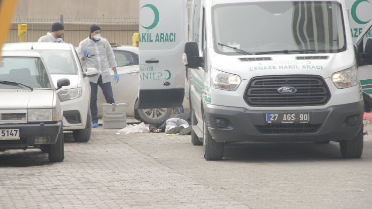 Hastane önünde silahlı çatışma: Bir ölü