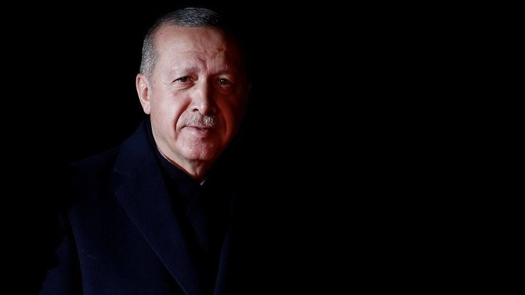 Yeni şarkı: Erdoğan, A Tall Man...
