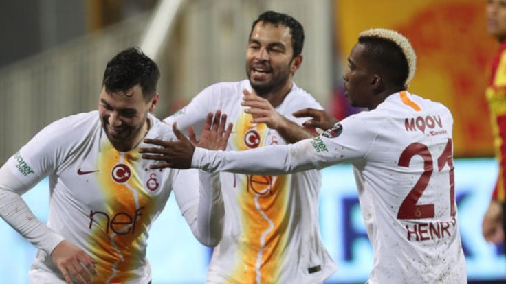 Galatasaray İzmir'de kazandı