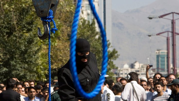 İran'da çocuk öldüren hükümlü idam edildi