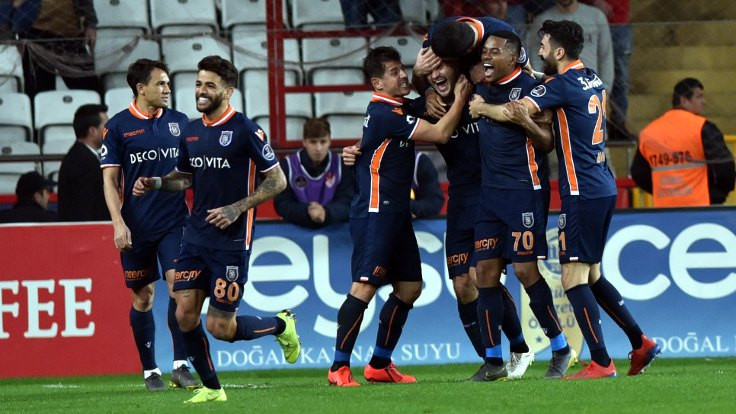 Antalyaspor: 0 - Medipol Başakşehir: 1