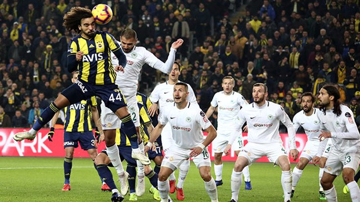 Fenerbahçe 1 puanla sahadan ayrıldı