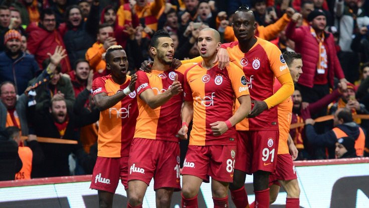 Galatasaray liderle farkı 6 puana indirdi