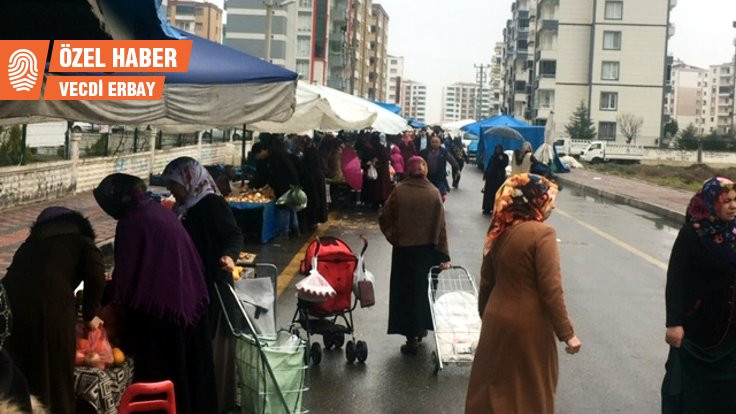Jiyan Semt Pazarı’nda kadınların ekmek kavgası