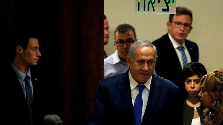 Netanyahu'ya 4 ayrı yolsuzluk suçlaması