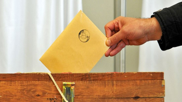 Zeyrek: AK Partili siyasetçi, 'Kimseye oy vermeyeceğim' dedi