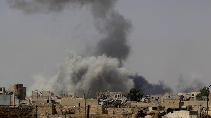 Suriye'ye hava saldırısı: 7'si çocuk 16 ölü