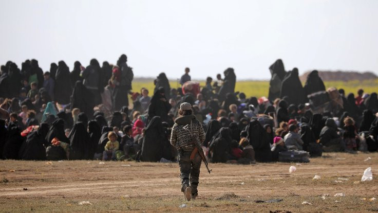 SDG kampında kavga: IŞİD'ci kadınlar saldırdı
