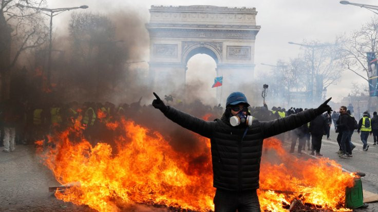 Fransa Sarı Yelekliler eylemlerini yasaklayacak