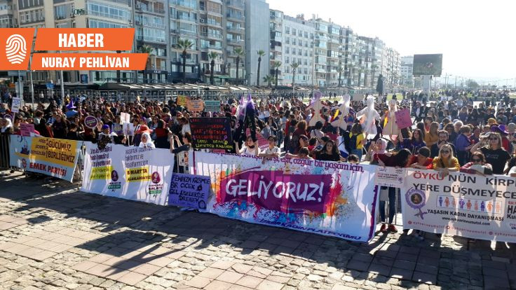 İzmirli kadınlardan 8 Mart kutlaması: Direnerek güçleniyoruz
