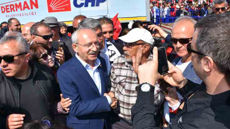 Kılıçdaroğlu: CHP'li belediyeler işçi çıkarmayacak