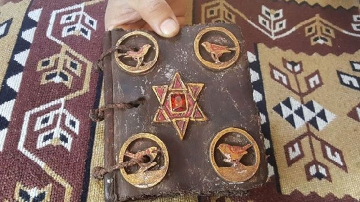 Tarihi kitap Kırşehir'de yakalandı