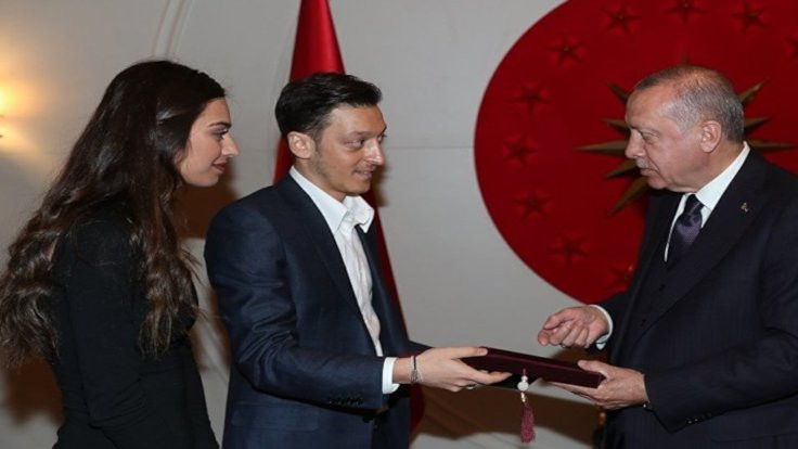 Erdoğan, Mesut Özil'i kabul etti
