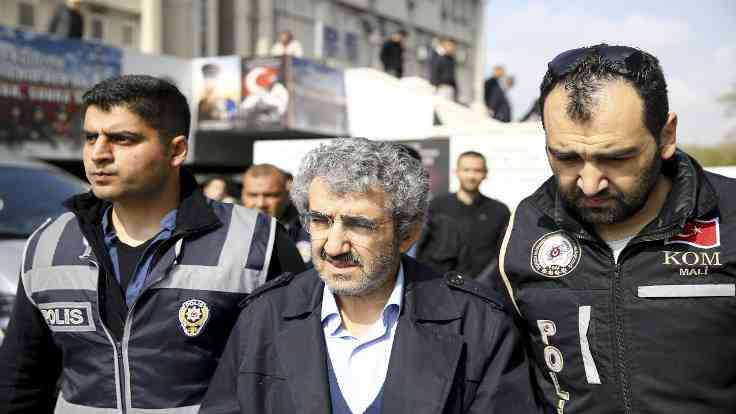 Eski ÖSYM başkanı Ali Demir'in gözaltı süresi uzatıldı