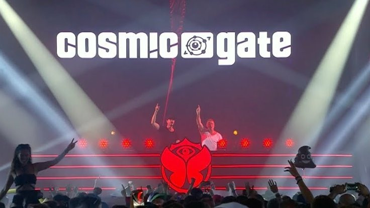 Cosmic Gate İstanbul'da sahnede