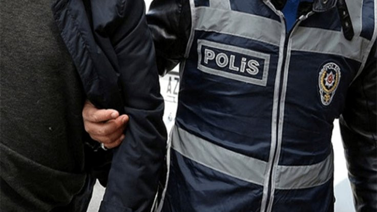 İzmir'de dört gözaltı
