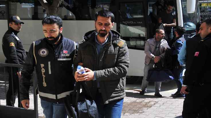 Adana'da 4 kişi tutuklandı