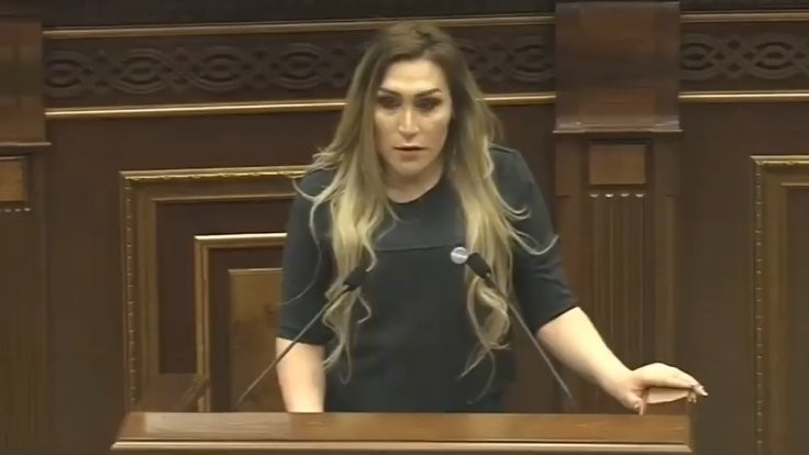 Ermenistan meclisinde tarihi konuşma yapan trans kadın ölüm tehdidi alıyor