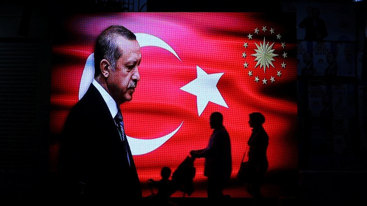 Türkiye demokrasisi Kurtlar Vadisi’nde