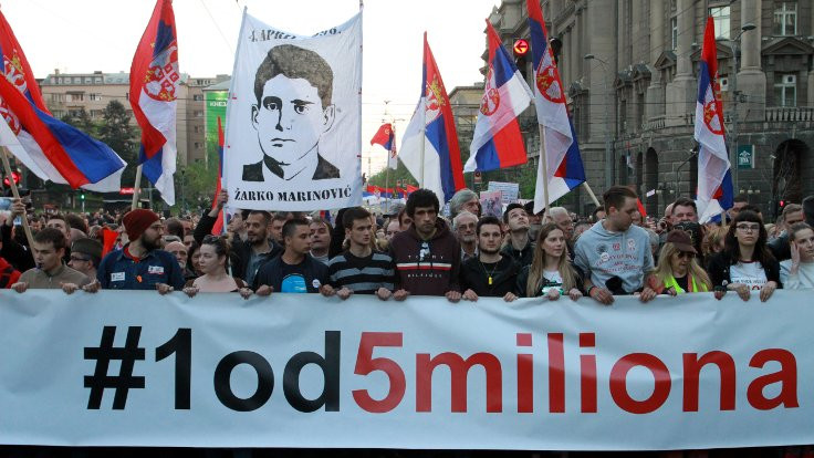 Karadağ ve Sırbistan'da hükümet karşıtı protestolar