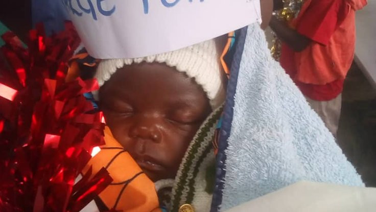 42 günlük bebek Ebolayı yendi