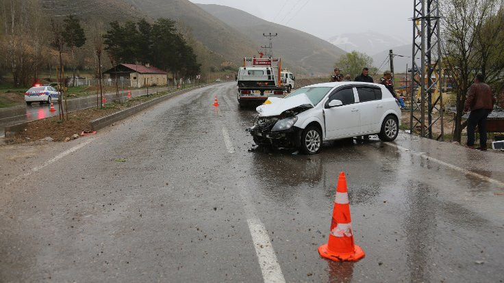 Bayburt'ta trafik kazası: 12 yaralı
