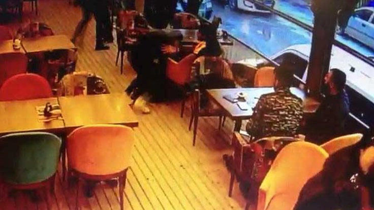Konya'da kafeye silahlı saldırı