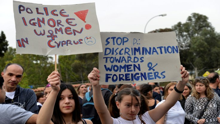 Kıbrıs'ta kadın cinayetleri: Adalet Bakanı istifa etti