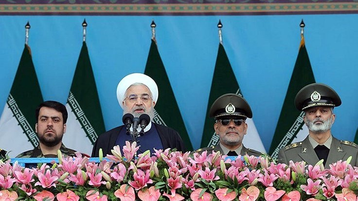 Ruhani: Düşman, ülke ekonomisi üzerine en sert baskıları uyguluyor