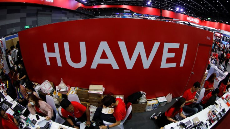 Huawei çalışanlarıyla konuşma yasağı