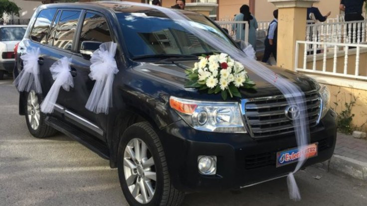 Ankara'da makam aracı düğün arabası oldu