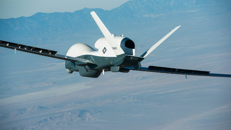 İran ABD'nin insansız hava aracını düşürdü