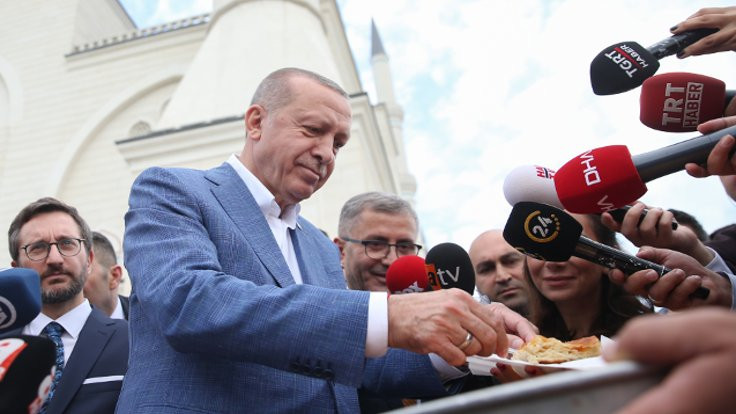 Erdoğan'dan gazeteciye: Size ayar gerekirse iletişim başkanlığımız o işi görür