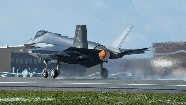 Pentagon: Türkiye, F-35 programından çıkarılıyor