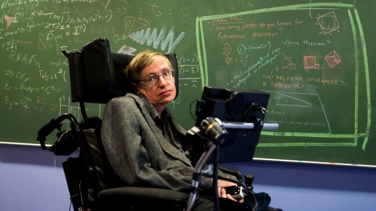 Hawking haklıydı: Kara delikler buharlaşabilir