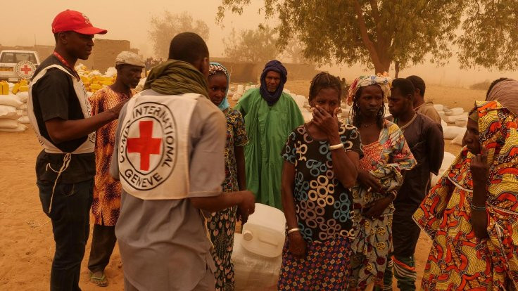 Mali'de köye saldırı: 100 ölü
