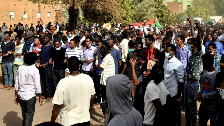 Sudan'da sivil isyan ve karşı devrim