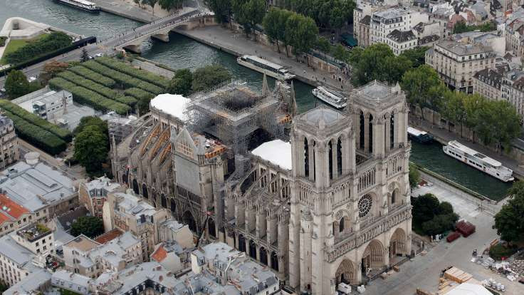 Avrupa'da sıcak hava dalgası: Notre Dame çökebilir
