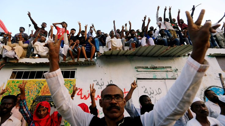 Sudan'da muhalefet ile asker uzlaştı